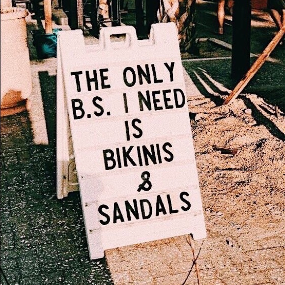 ☆ Meet Your Posher 🌻 - Picture 3 of 4